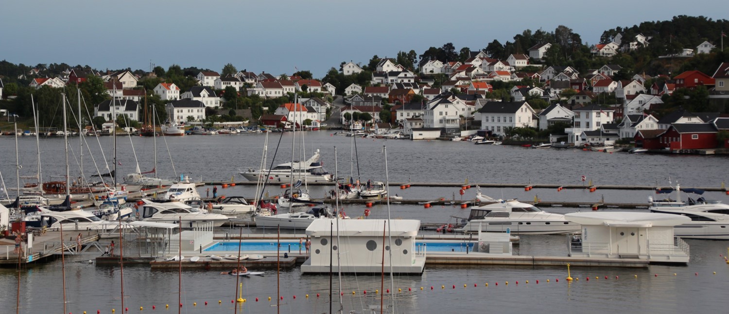 Illustration of floating solutions supplied to Arendal Harbour